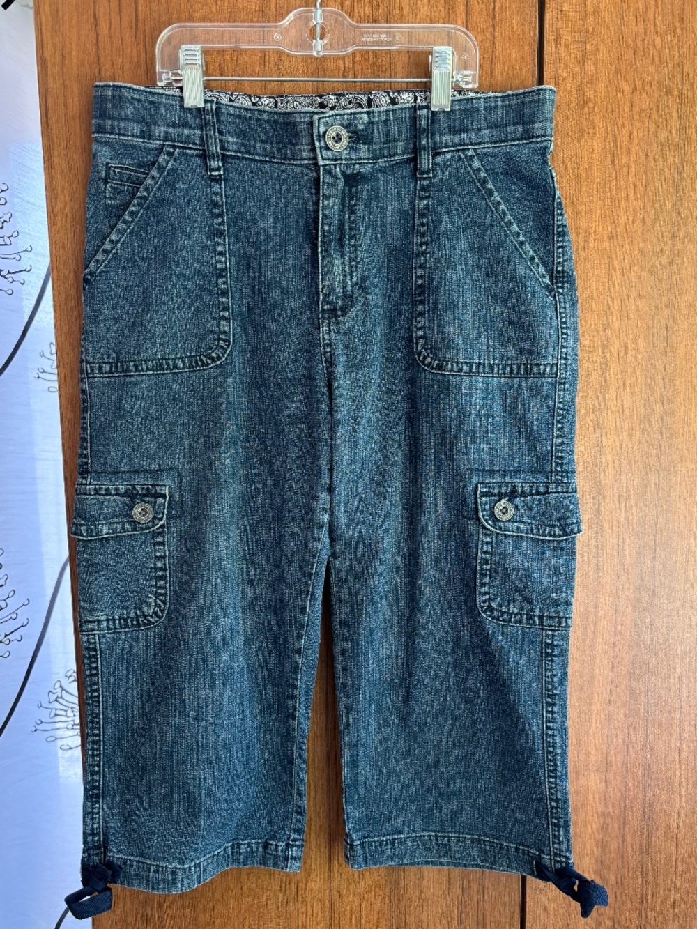 Lee Denim Cargo Capri Pants Medium Wash Blue Stretch Size 10 Medium